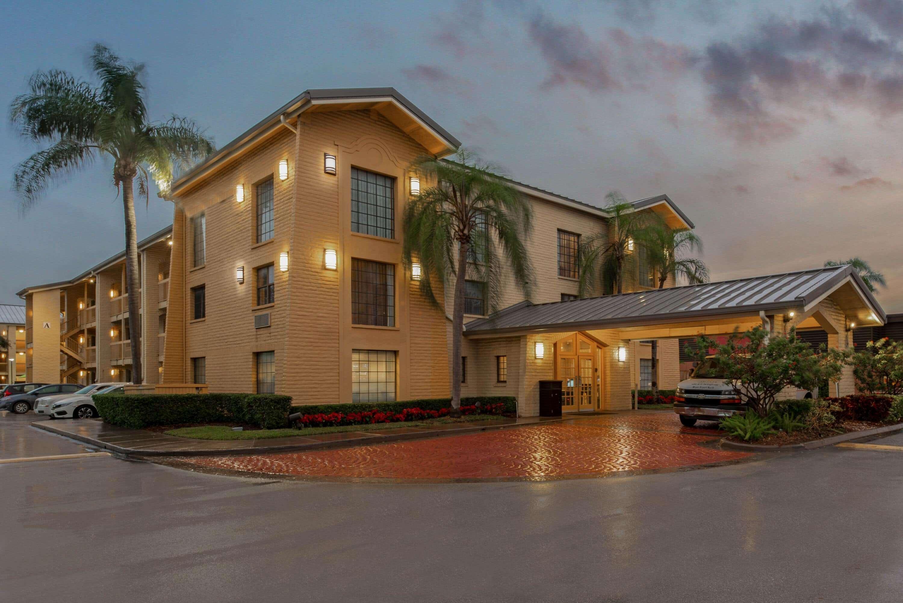 La Quinta Inn By Wyndham Miami Airport North Miami Springs Eksteriør billede