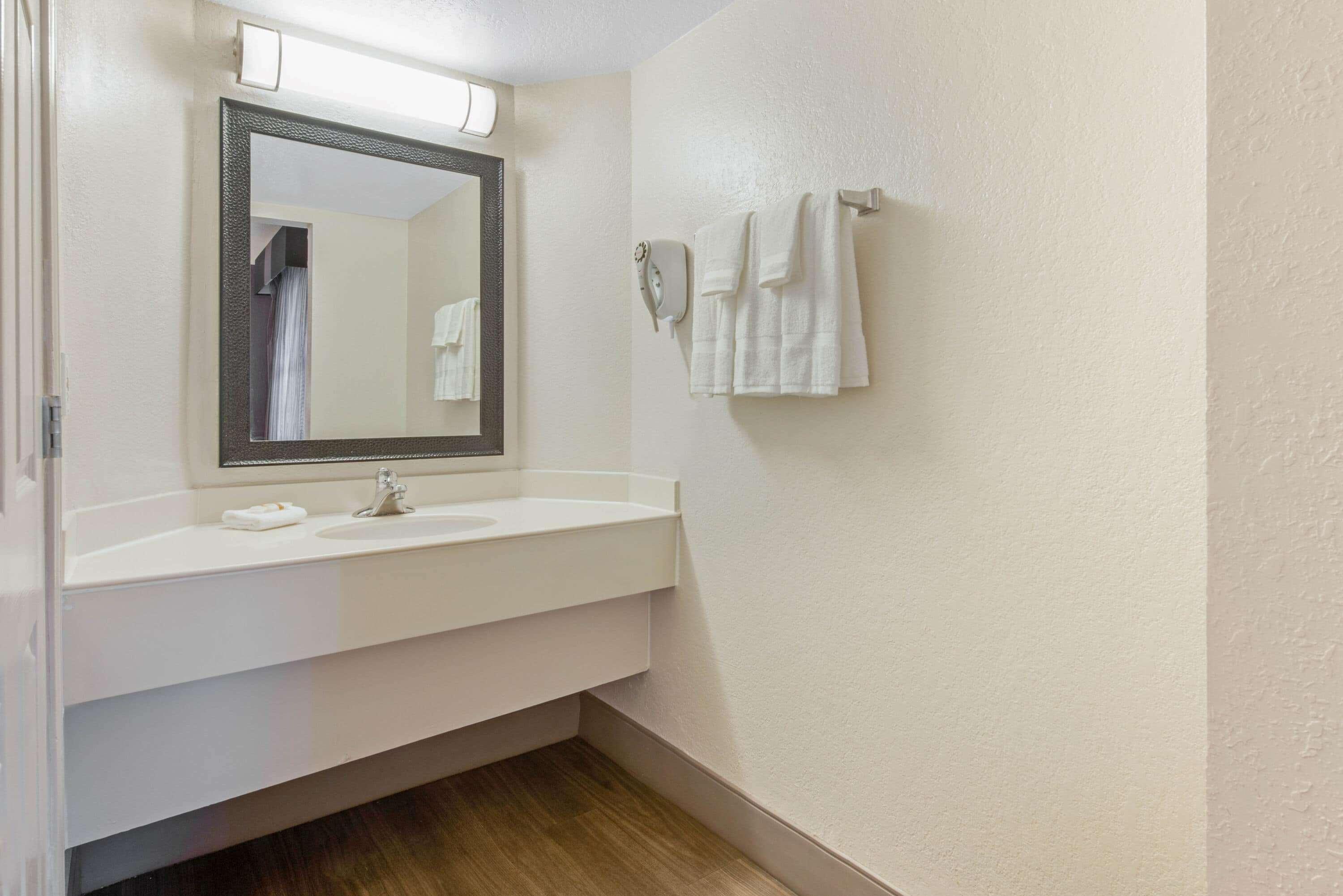 La Quinta Inn By Wyndham Miami Airport North Miami Springs Eksteriør billede