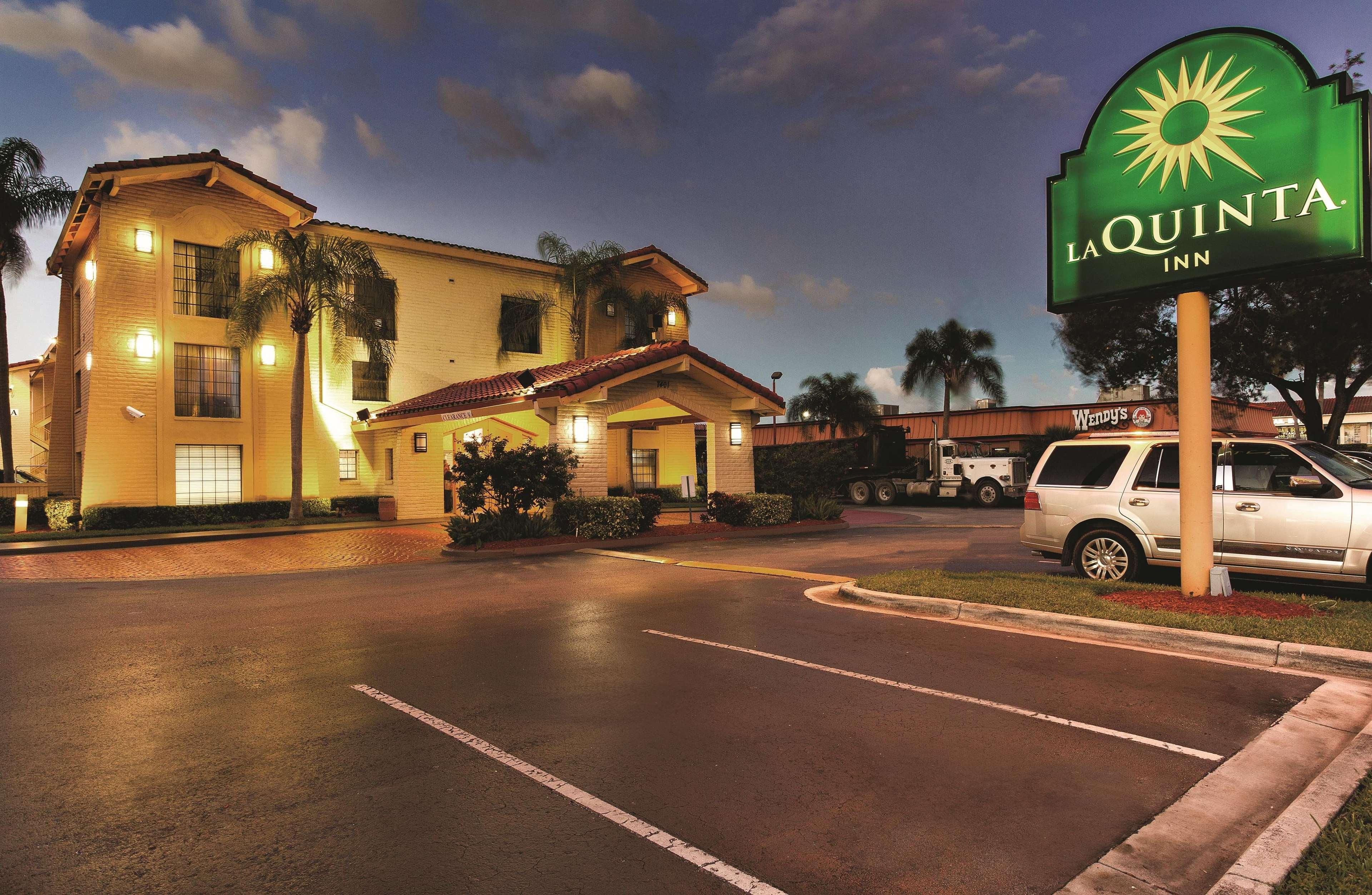 La Quinta Inn By Wyndham Miami Airport North Miami Springs Eksteriør billede