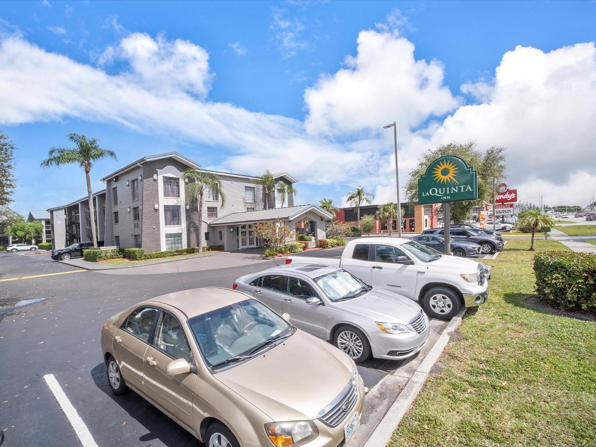 La Quinta Inn By Wyndham Miami Airport North Eksteriør billede