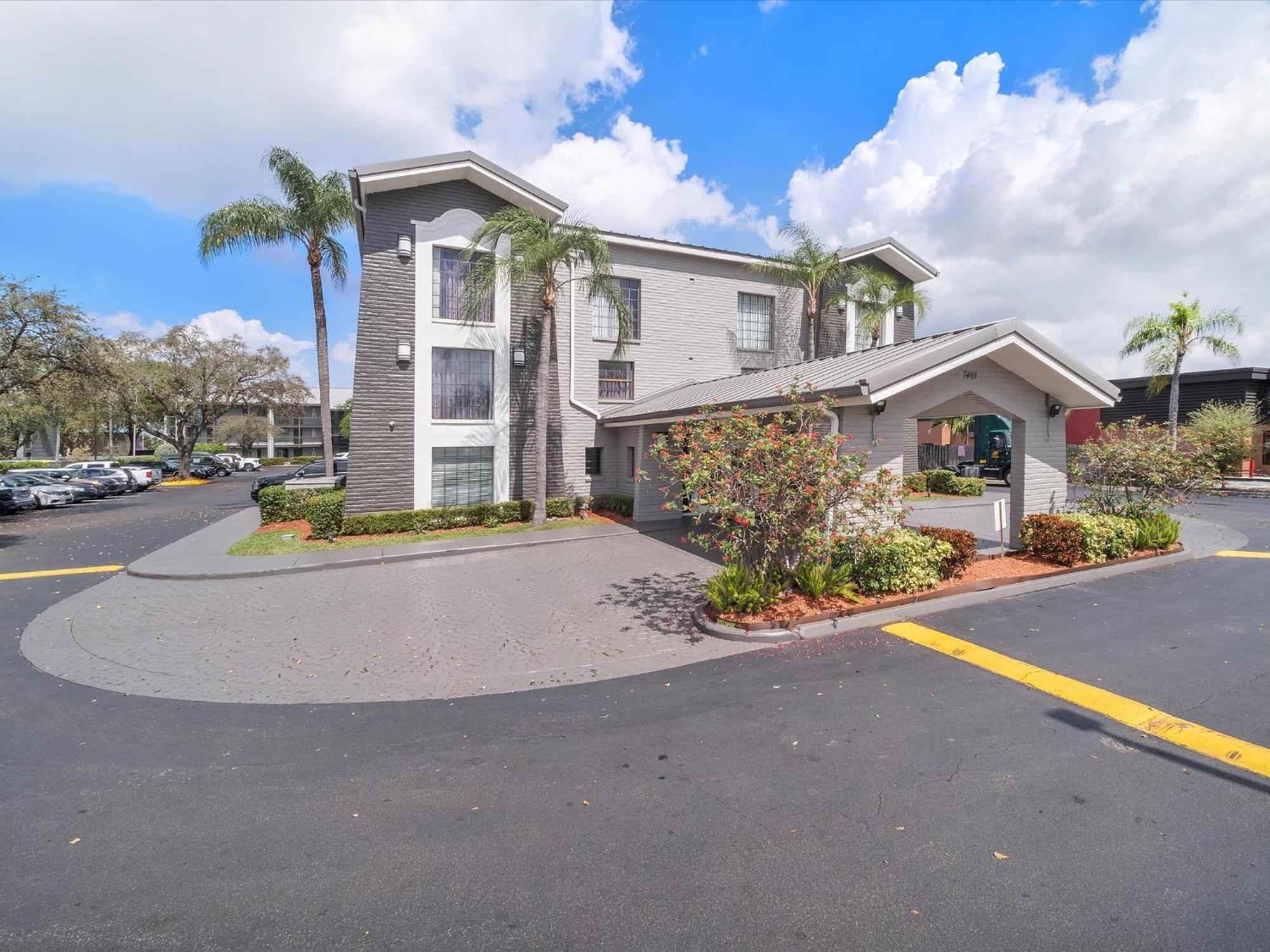 La Quinta Inn By Wyndham Miami Airport North Miami Springs Eksteriør billede