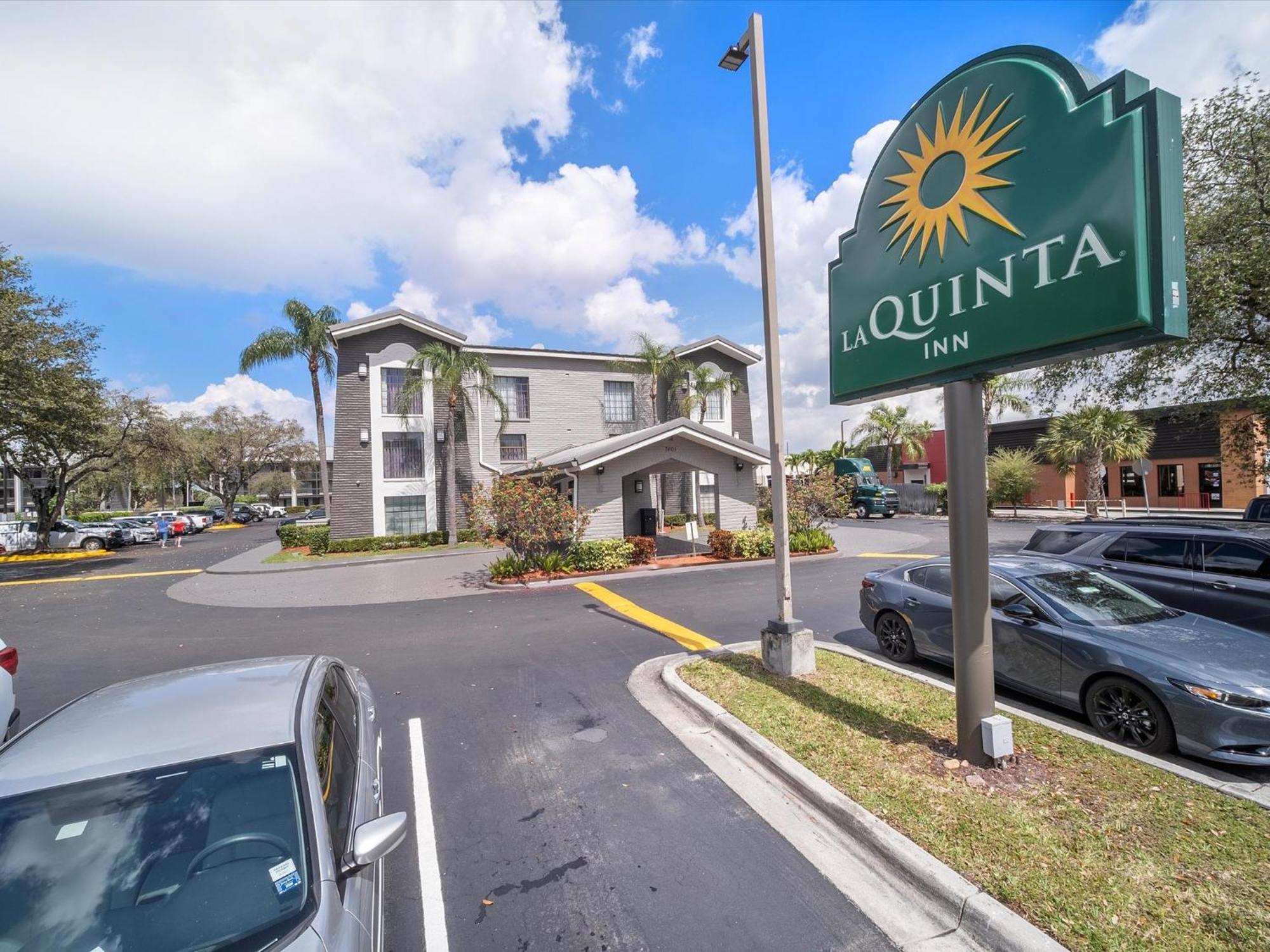 La Quinta Inn By Wyndham Miami Airport North Eksteriør billede