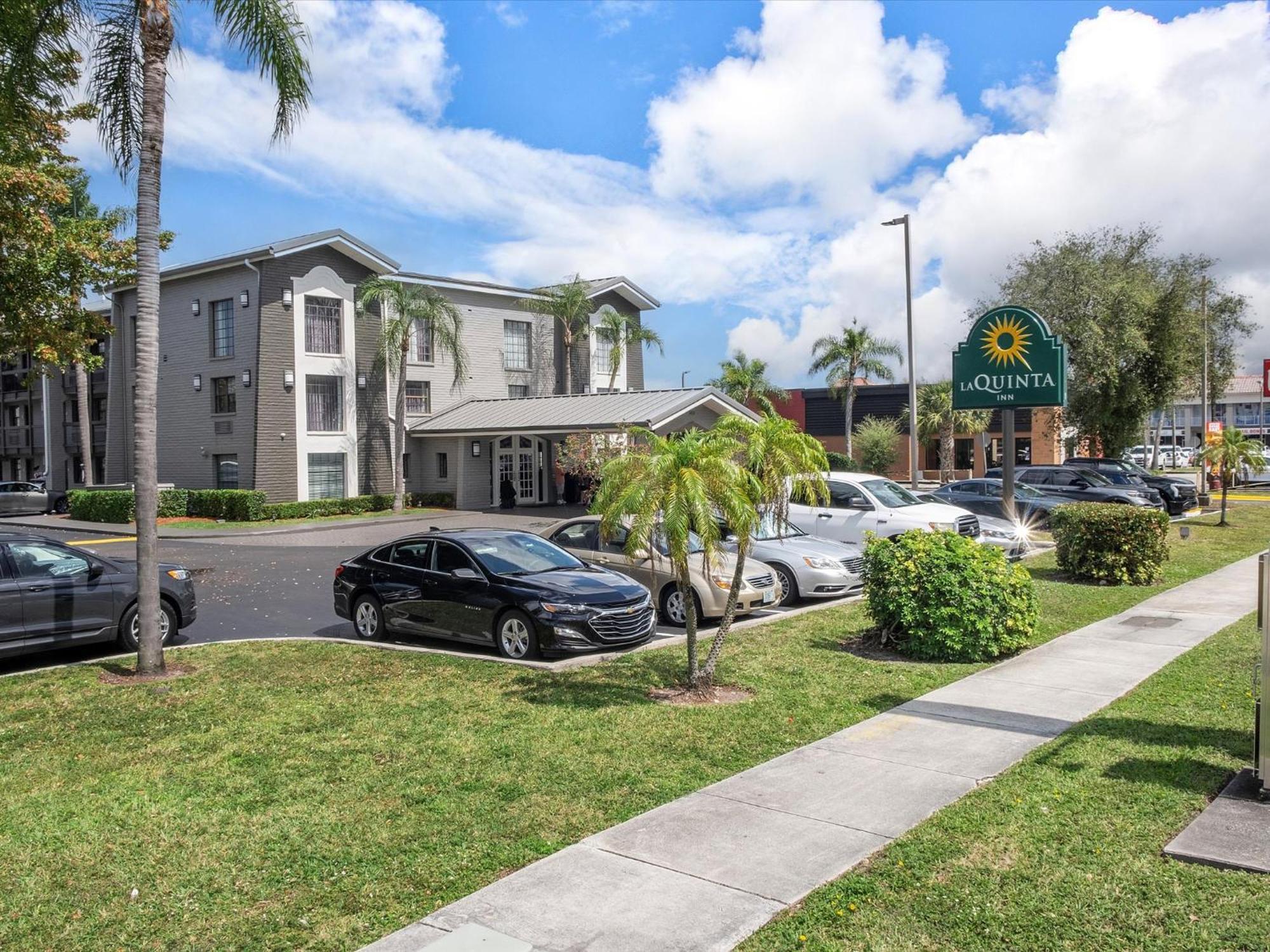 La Quinta Inn By Wyndham Miami Airport North Miami Springs Eksteriør billede