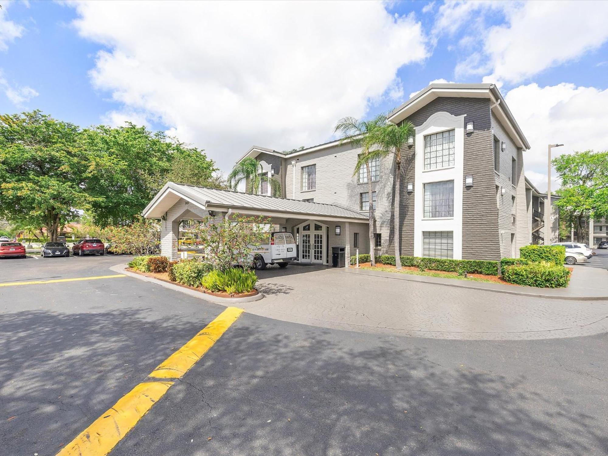 La Quinta Inn By Wyndham Miami Airport North Miami Springs Eksteriør billede