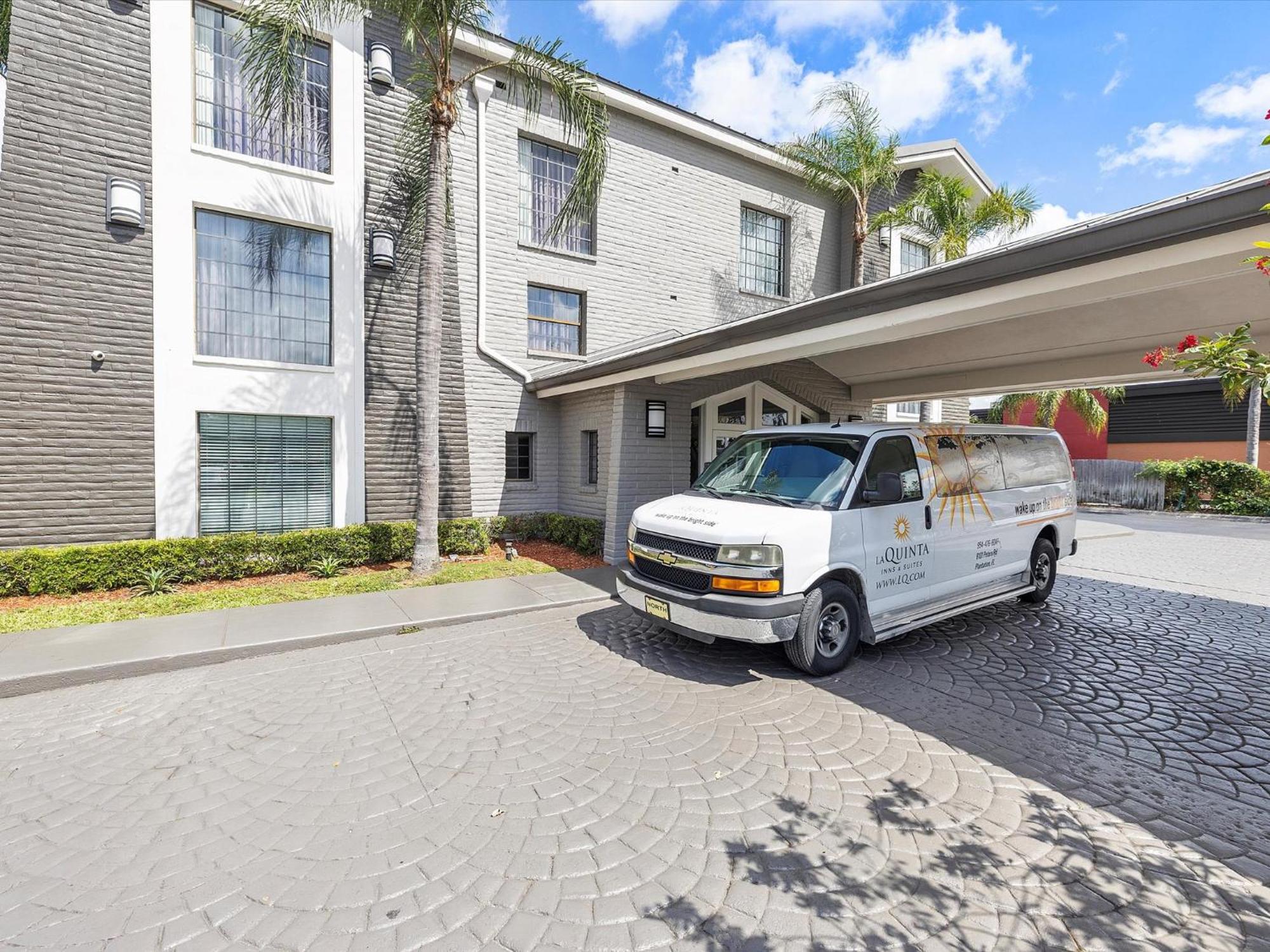 La Quinta Inn By Wyndham Miami Airport North Miami Springs Eksteriør billede